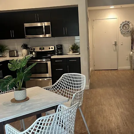 Exceptional Loft Free Parking And Wifi Apartamento